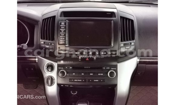 Buy Import Toyota Land Cruiser White Car in Import - Dubai in Ashanti Buy Import Toyota Land Cruiser White Car in Import - Dubai in Ashanti