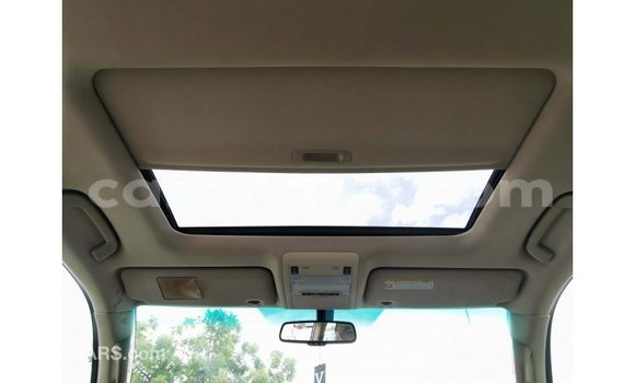 Buy Import Toyota Land Cruiser White Car in Import - Dubai in Ashanti Buy Import Toyota Land Cruiser White Car in Import - Dubai in Ashanti