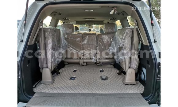 Buy Import Toyota Land Cruiser White Car in Import - Dubai in Ashanti Buy Import Toyota Land Cruiser White Car in Import - Dubai in Ashanti