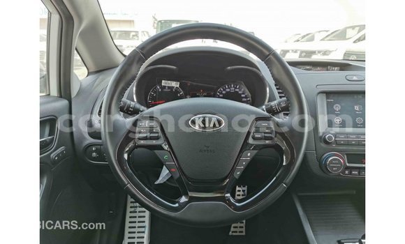 Sayi Imported Kia Cerato White Mota in Import - Dubai a Ashanti Sayi Imported Kia Cerato White Mota in Import - Dubai a Ashanti