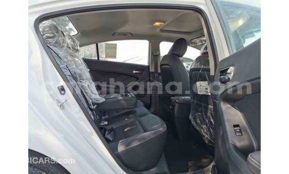 Sayi Imported Kia Cerato White Mota in Import - Dubai a Ashanti Sayi Imported Kia Cerato White Mota in Import - Dubai a Ashanti