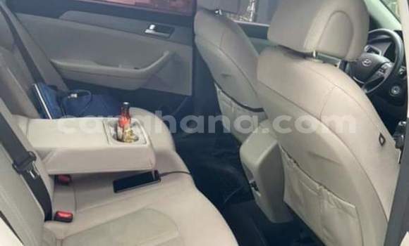 Ra Àlòkù Hyundai Sonata Blue Ọkọ̀ in Sekondi–Takoradi Metropolitan ni Oorun Ra Àlòkù Hyundai Sonata Blue Ọkọ̀ in Sekondi–Takoradi Metropolitan ni Oorun