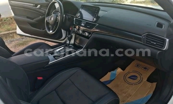 Buy Used Honda Accord White Car in Accra in Greater Accra Buy Used Honda Accord White Car in Accra in Greater Accra