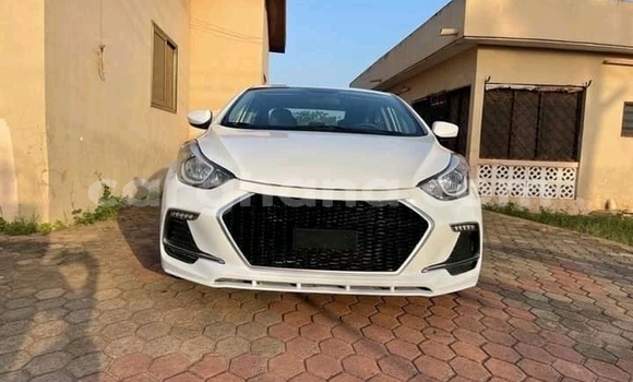 Buy Used Hyundai Elantra White Car in Accra in Greater Accra Buy Used Hyundai Elantra White Car in Accra in Greater Accra