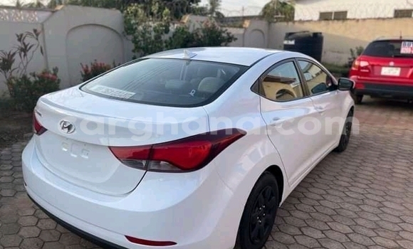 Buy Used Hyundai Elantra White Car in Accra in Greater Accra Buy Used Hyundai Elantra White Car in Accra in Greater Accra