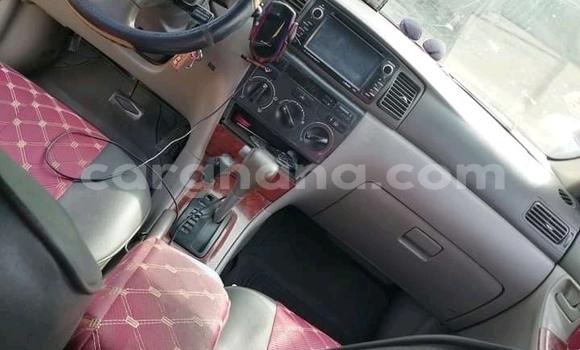 Ra Àlòkù Toyota Corolla funfun Ọkọ̀ in Accra ni Greater Accra Ra Àlòkù Toyota Corolla funfun Ọkọ̀ in Accra ni Greater Accra