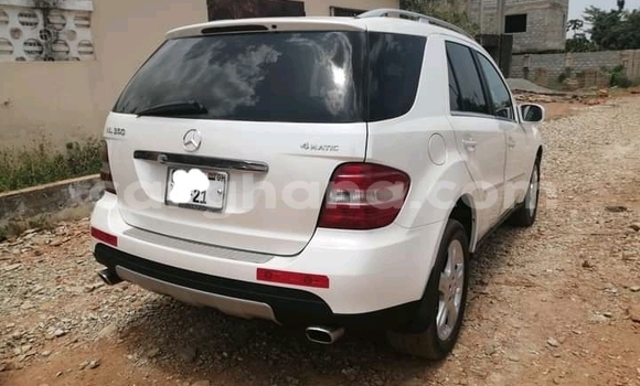Buy Used Mercedes‒Benz M–Class White Car in Accra in Greater Accra Buy Used Mercedes‒Benz M–Class White Car in Accra in Greater Accra