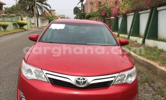 Ra Àlòkù Toyota Camry Red Ọkọ̀ in Accra ni Greater Accra