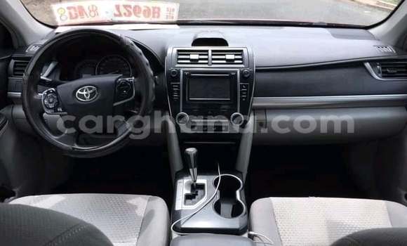 Ra Àlòkù Toyota Camry Red Ọkọ̀ in Accra ni Greater Accra Ra Àlòkù Toyota Camry Red Ọkọ̀ in Accra ni Greater Accra
