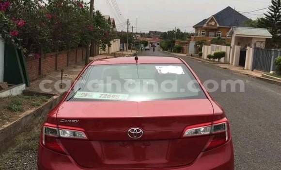 Ra Àlòkù Toyota Camry Red Ọkọ̀ in Accra ni Greater Accra Ra Àlòkù Toyota Camry Red Ọkọ̀ in Accra ni Greater Accra