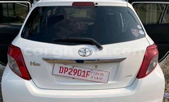 Buy Used Toyota Vitz White Car in Accra in Greater Accra Buy Used Toyota Vitz White Car in Accra in Greater Accra