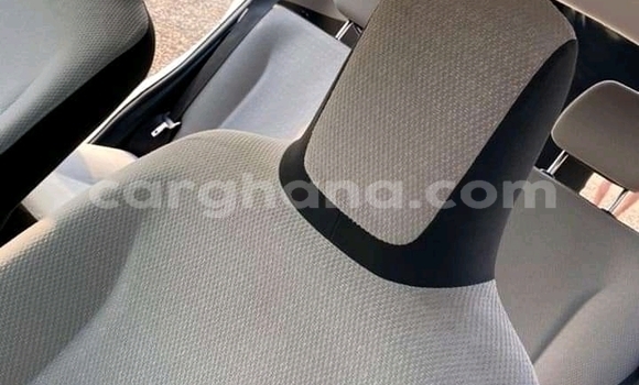 Buy Used Toyota Vitz White Car in Accra in Greater Accra Buy Used Toyota Vitz White Car in Accra in Greater Accra