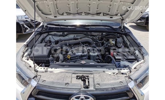 Buy Import Toyota Hilux White Car in Import - Dubai in Ashanti Buy Import Toyota Hilux White Car in Import - Dubai in Ashanti