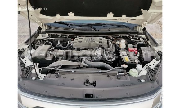 Buy Import Mitsubishi Montero White Car in Import - Dubai in Ashanti Buy Import Mitsubishi Montero White Car in Import - Dubai in Ashanti