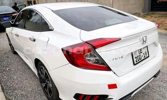 Buy Used Honda Civic White Car in Accra in Greater Accra Buy Used Honda Civic White Car in Accra in Greater Accra