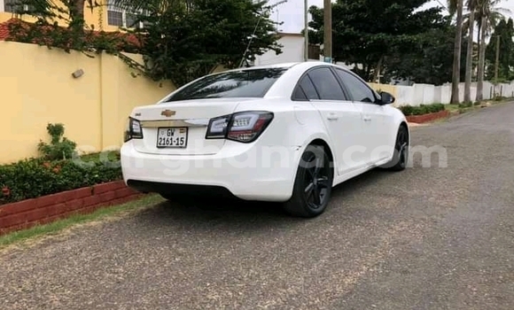 Sayi Na hannu Chevrolet Cruze White Mota in Accra a Greater Accra Sayi Na hannu Chevrolet Cruze White Mota in Accra a Greater Accra