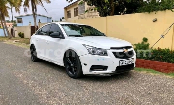 Sayi Na hannu Chevrolet Cruze White Mota in Accra a Greater Accra Sayi Na hannu Chevrolet Cruze White Mota in Accra a Greater Accra