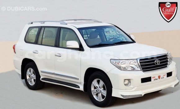 Buy Import Toyota Land Cruiser White Car in Import - Dubai in Ashanti Buy Import Toyota Land Cruiser White Car in Import - Dubai in Ashanti