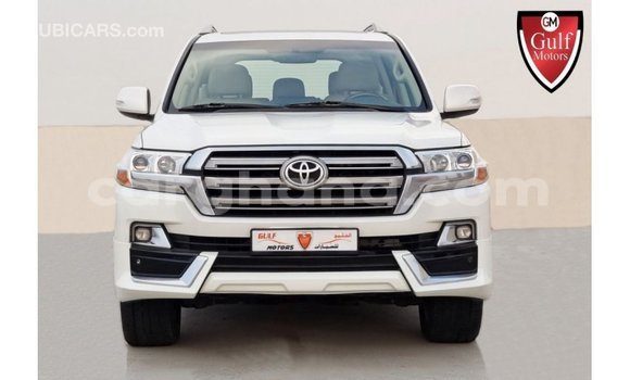 Ra Imported Toyota Land Cruiser funfun Ọkọ̀ in Import - Dubai ni Ashanti Ra Imported Toyota Land Cruiser funfun Ọkọ̀ in Import - Dubai ni Ashanti
