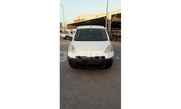 Ra Imported Peugeot Partner funfun Ọkọ̀ in Import - Dubai ni Ashanti Ra Imported Peugeot Partner funfun Ọkọ̀ in Import - Dubai ni Ashanti