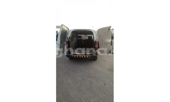 Ra Imported Peugeot Partner funfun Ọkọ̀ in Import - Dubai ni Ashanti Ra Imported Peugeot Partner funfun Ọkọ̀ in Import - Dubai ni Ashanti
