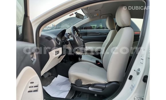 Ra Imported Mitsubishi Attrage funfun Ọkọ̀ in Import - Dubai ni Ashanti Ra Imported Mitsubishi Attrage funfun Ọkọ̀ in Import - Dubai ni Ashanti