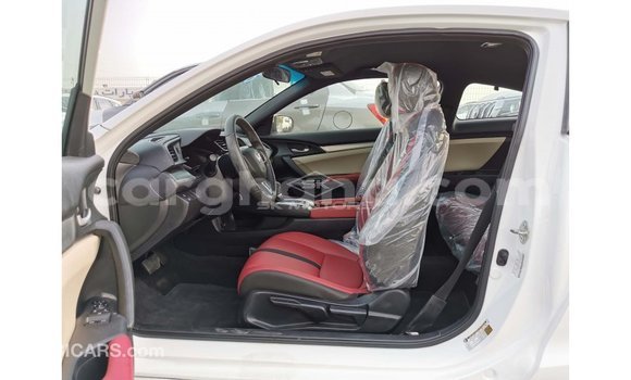 Ra Imported Honda C funfun Mọto in Import - Dubai ni Ashanti Ra Imported Honda C funfun Mọto in Import - Dubai ni Ashanti
