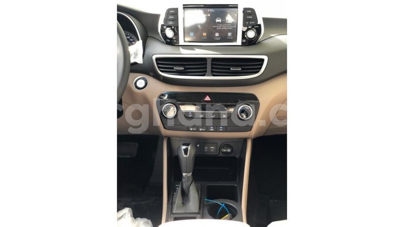 Big with watermark hyundai tucson ashanti import dubai 35244