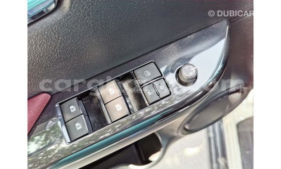 Sayi Imported Toyota Hilux White Mota in Import - Dubai a Ashanti Sayi Imported Toyota Hilux White Mota in Import - Dubai a Ashanti