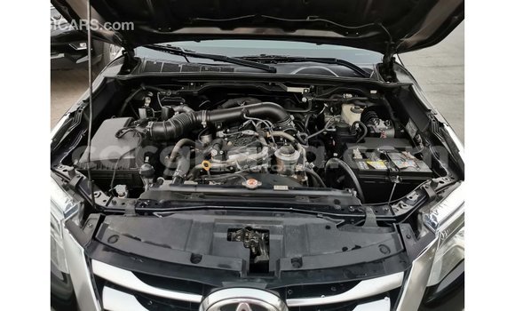 Sayi Imported Toyota Fortuner Black Mota in Import - Dubai a Ashanti Sayi Imported Toyota Fortuner Black Mota in Import - Dubai a Ashanti
