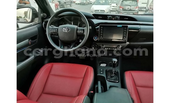 Sayi Imported Toyota Hilux Red Mota in Import - Dubai a Ashanti Sayi Imported Toyota Hilux Red Mota in Import - Dubai a Ashanti