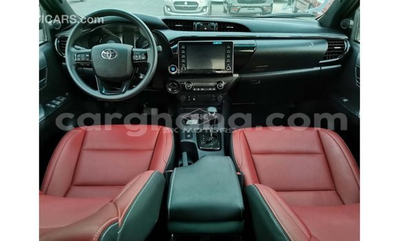 Sayi Imported Toyota Hilux Red Mota in Import - Dubai a Ashanti Sayi Imported Toyota Hilux Red Mota in Import - Dubai a Ashanti
