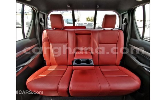 Sayi Imported Toyota Hilux Red Mota in Import - Dubai a Ashanti Sayi Imported Toyota Hilux Red Mota in Import - Dubai a Ashanti