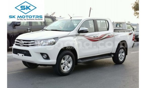 Buy Import Toyota Hilux White Car in Import - Dubai in Ashanti Buy Import Toyota Hilux White Car in Import - Dubai in Ashanti