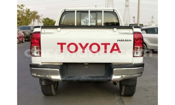 Buy Import Toyota Hilux White Car in Import - Dubai in Ashanti Buy Import Toyota Hilux White Car in Import - Dubai in Ashanti
