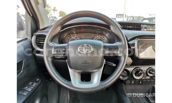 Buy Import Toyota Hilux White Car in Import - Dubai in Ashanti Buy Import Toyota Hilux White Car in Import - Dubai in Ashanti