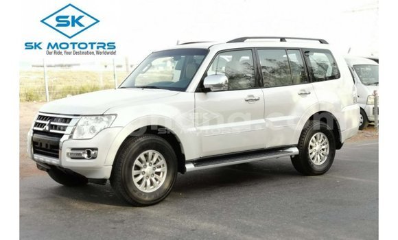Sayi Imported Mitsubishi Pajero White Mota in Import - Dubai a Ashanti Sayi Imported Mitsubishi Pajero White Mota in Import - Dubai a Ashanti