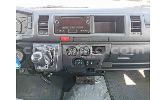 Sayi Imported Toyota Hiace White Mota in Import - Dubai a Ashanti Sayi Imported Toyota Hiace White Mota in Import - Dubai a Ashanti