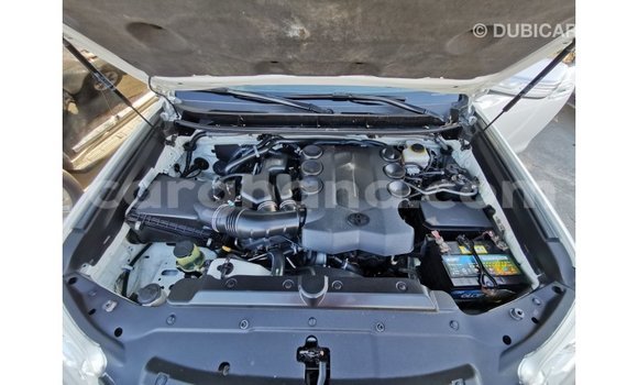 Sayi Imported Toyota Prado White Mota in Import - Dubai a Ashanti Sayi Imported Toyota Prado White Mota in Import - Dubai a Ashanti
