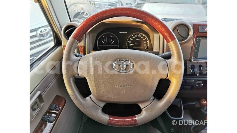 Big with watermark toyota land cruiser ashanti import dubai 35332