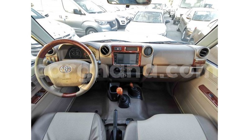 Big with watermark toyota land cruiser ashanti import dubai 35332