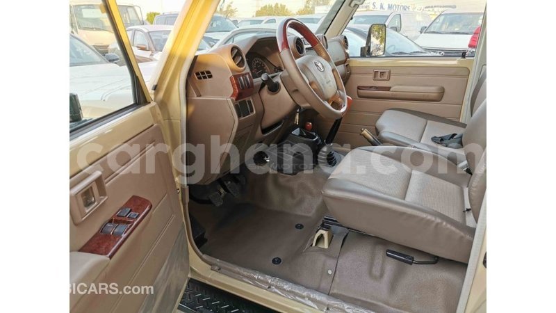 Big with watermark toyota land cruiser ashanti import dubai 35332