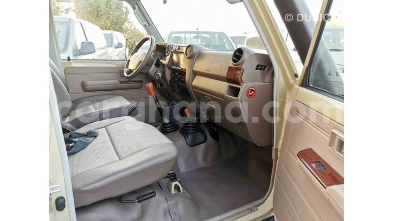 Big with watermark toyota land cruiser ashanti import dubai 35332