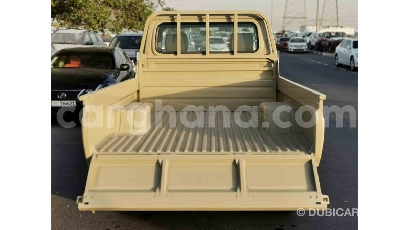 Big with watermark toyota land cruiser ashanti import dubai 35332