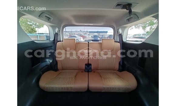 Sayi Imported Toyota Fortuner White Mota in Import - Dubai a Ashanti Sayi Imported Toyota Fortuner White Mota in Import - Dubai a Ashanti