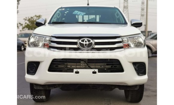 Buy Import Toyota Hilux White Car in Import - Dubai in Ashanti Buy Import Toyota Hilux White Car in Import - Dubai in Ashanti
