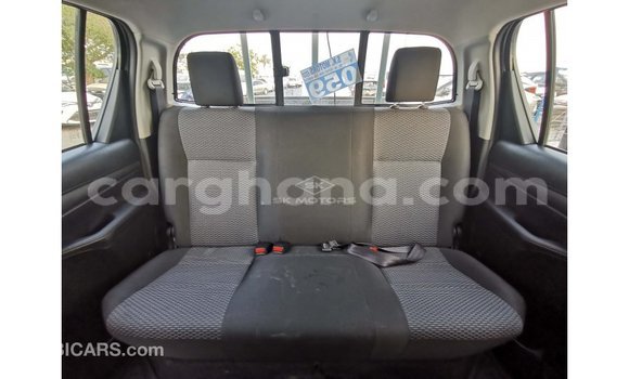 Buy Import Toyota Hilux White Car in Import - Dubai in Ashanti Buy Import Toyota Hilux White Car in Import - Dubai in Ashanti