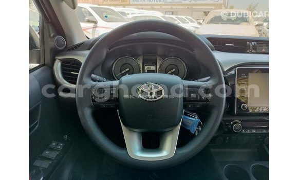 Sayi Imported Toyota Hilux White Mota in Import - Dubai a Ashanti Sayi Imported Toyota Hilux White Mota in Import - Dubai a Ashanti