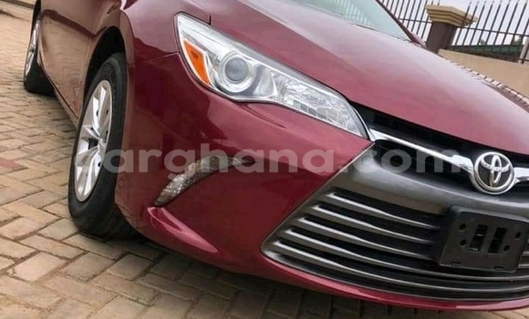 Sayi Na hannu Toyota Camry Red Mota in Accra a Greater Accra Sayi Na hannu Toyota Camry Red Mota in Accra a Greater Accra