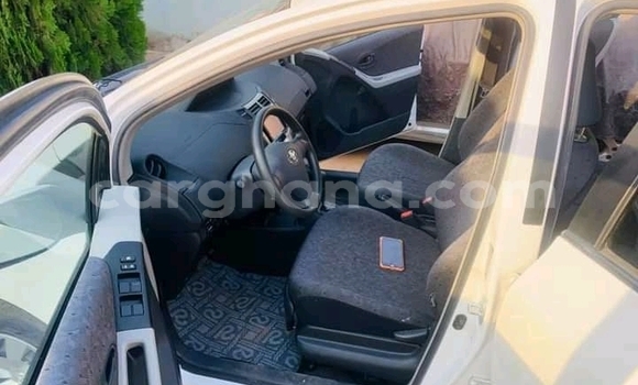 Buy Used Toyota Vitz White Car in Accra in Greater Accra Buy Used Toyota Vitz White Car in Accra in Greater Accra